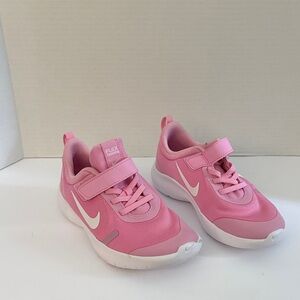 Nike Kids Sneakers in Pink and White